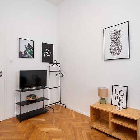 A.S. Home Swidnicka Street Wrocław Buitenkant foto